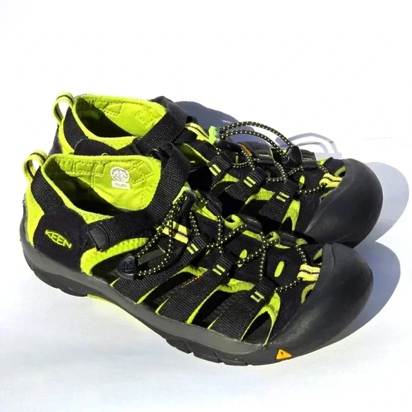 Keen Newport H2 Hiking Outdoors Water Sport Sandals Black Women 8-8.5 Big Kid 7 - Picture 2 of 12